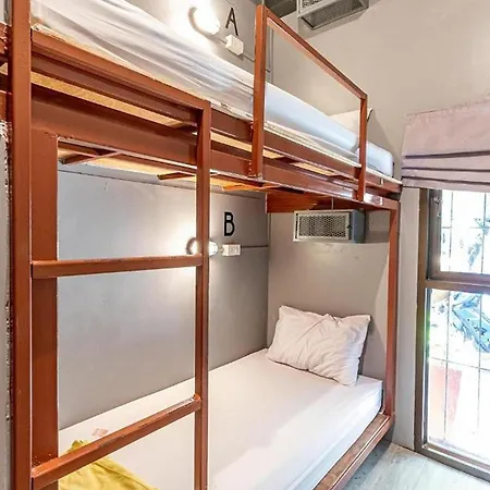 Loftel 22 Hostel Bangkok Exterior photo