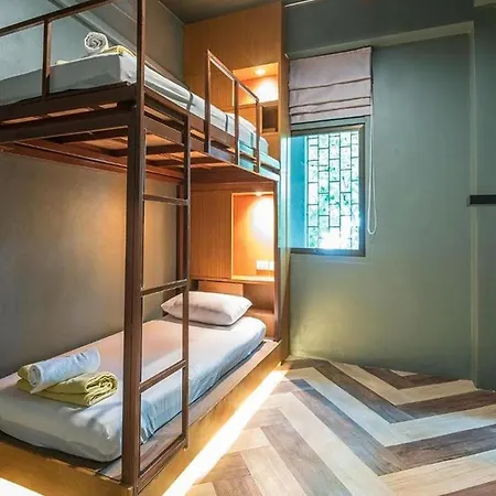 Loftel 22 Hostel Bangkok Exterior photo